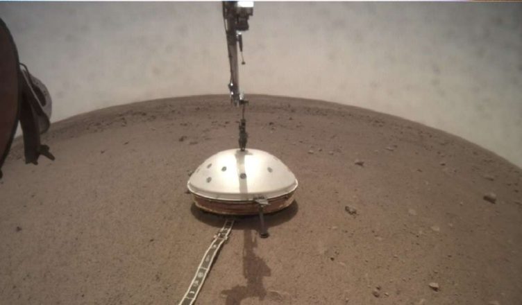Microssismos são detectados em Marte pela primeira vez