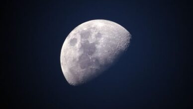 Cientistas descobriram o que há dentro da lua